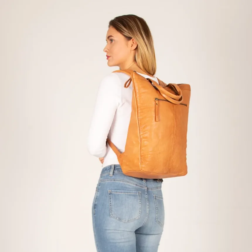 COBB & CO Belmont Sleek Leather Backpack