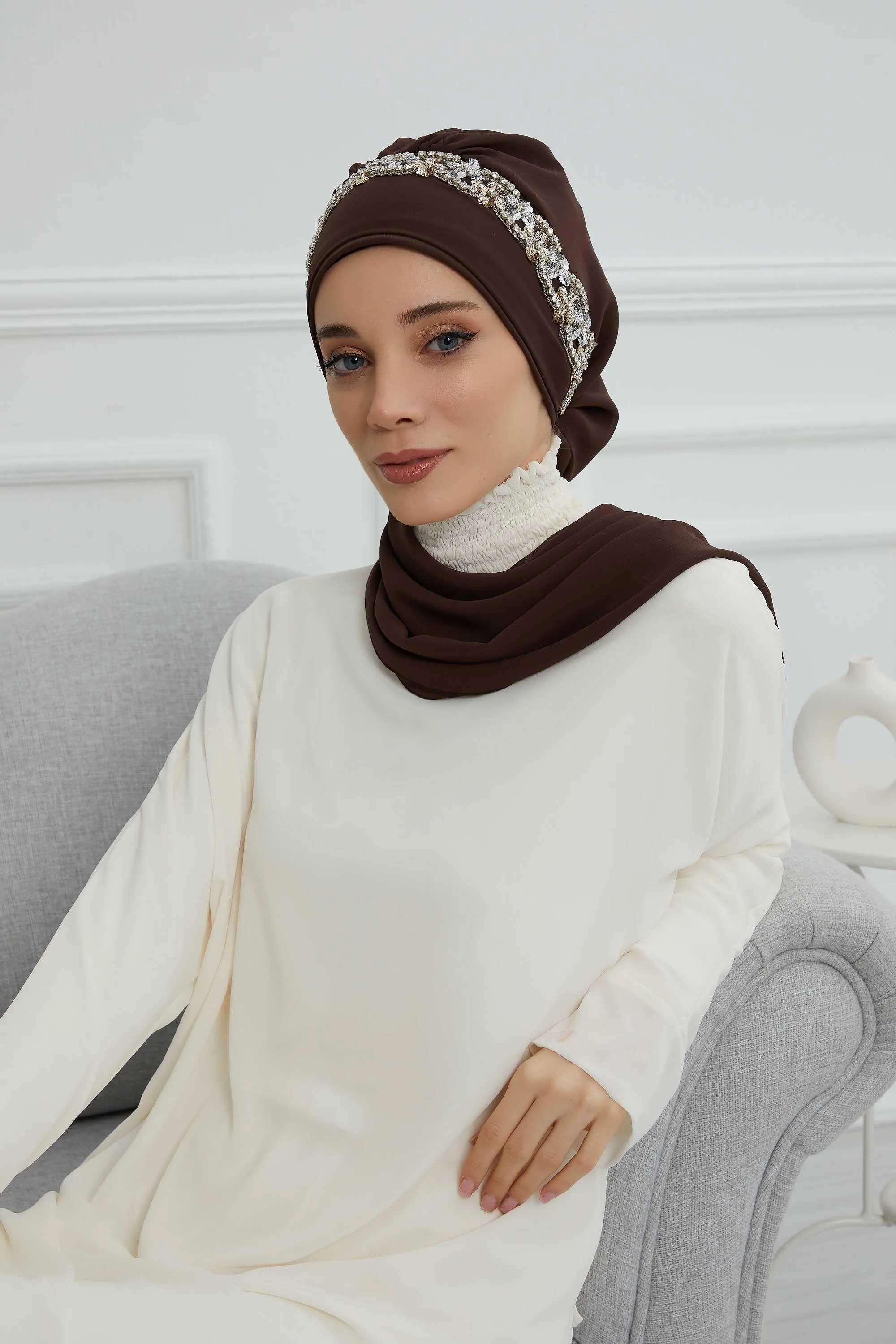 Glamorous Chiffon Instant Turban with Gold & Silver Embellishments, Wedding Instant Turban with Sparkling Headband for Special Events,HT-101