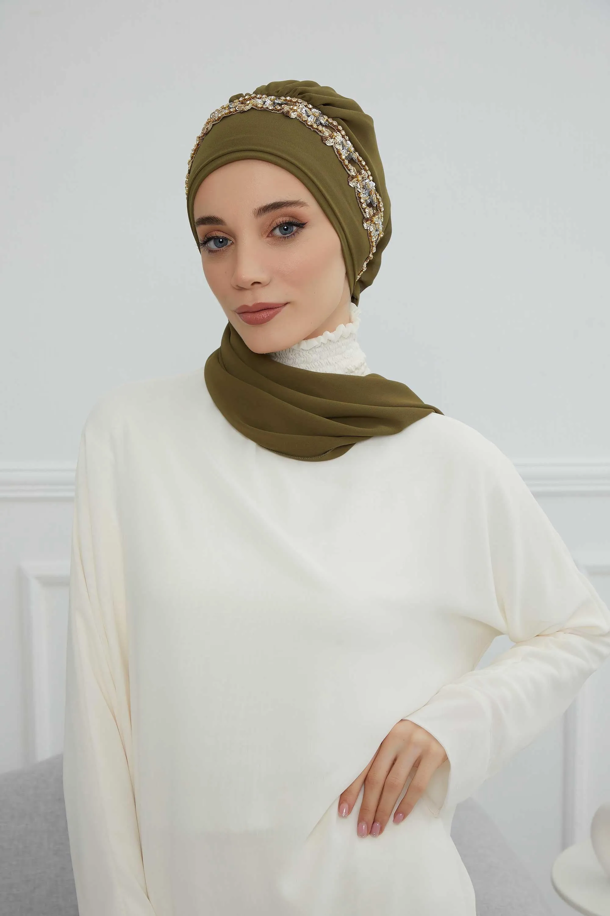 Glamorous Chiffon Instant Turban with Gold & Silver Embellishments, Wedding Instant Turban with Sparkling Headband for Special Events,HT-101