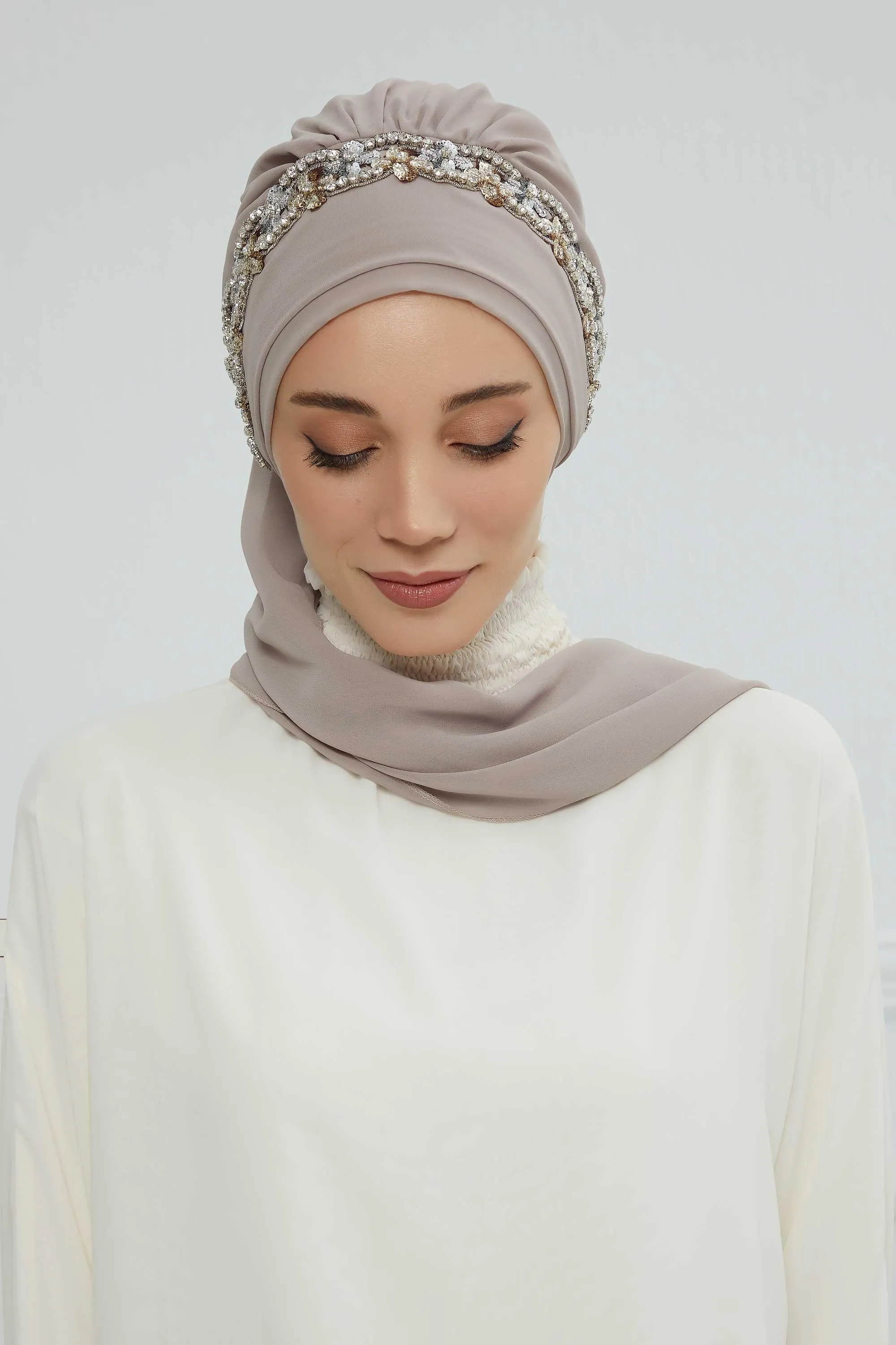 Glamorous Chiffon Instant Turban with Gold & Silver Embellishments, Wedding Instant Turban with Sparkling Headband for Special Events,HT-101