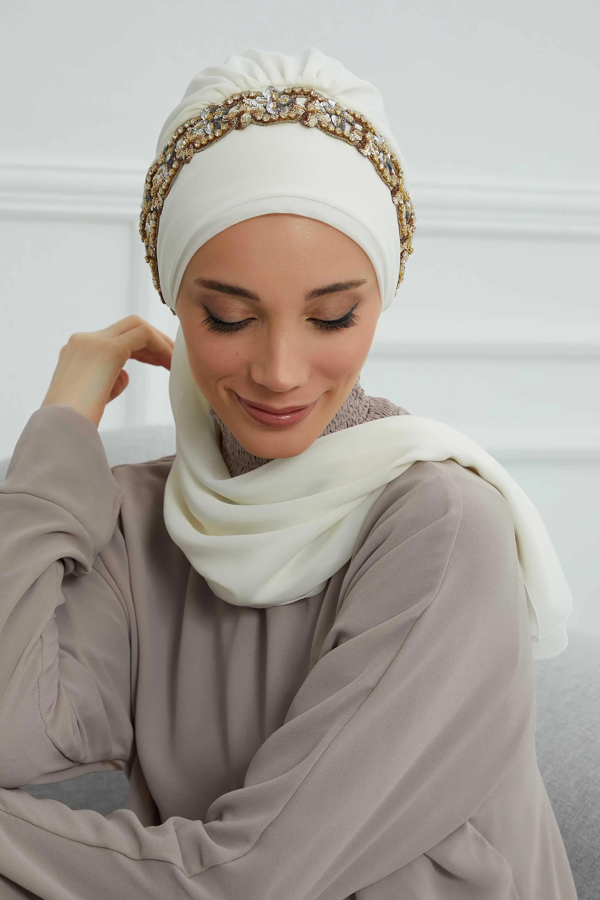 Glamorous Chiffon Instant Turban with Gold & Silver Embellishments, Wedding Instant Turban with Sparkling Headband for Special Events,HT-101