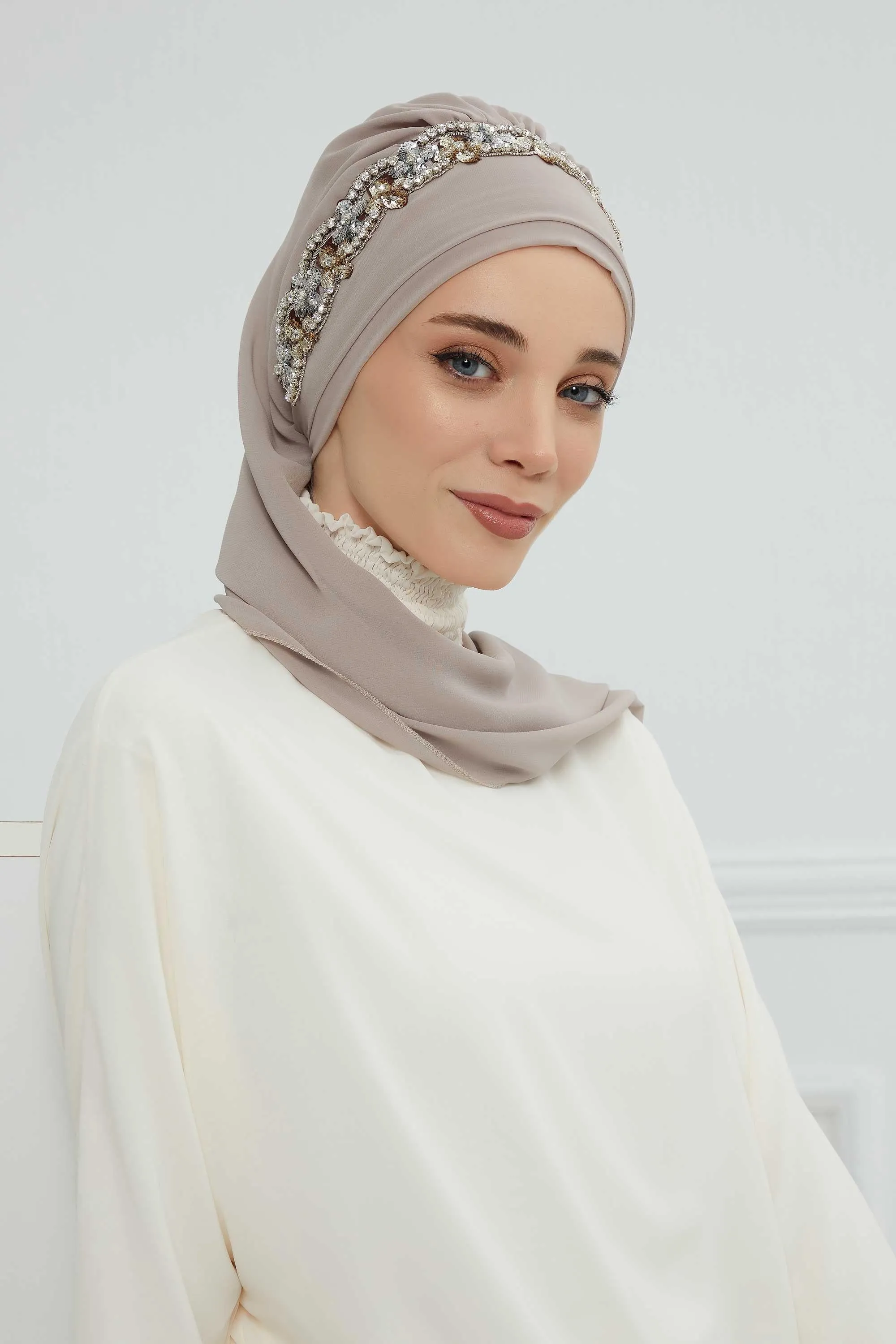 Glamorous Chiffon Instant Turban with Gold & Silver Embellishments, Wedding Instant Turban with Sparkling Headband for Special Events,HT-101