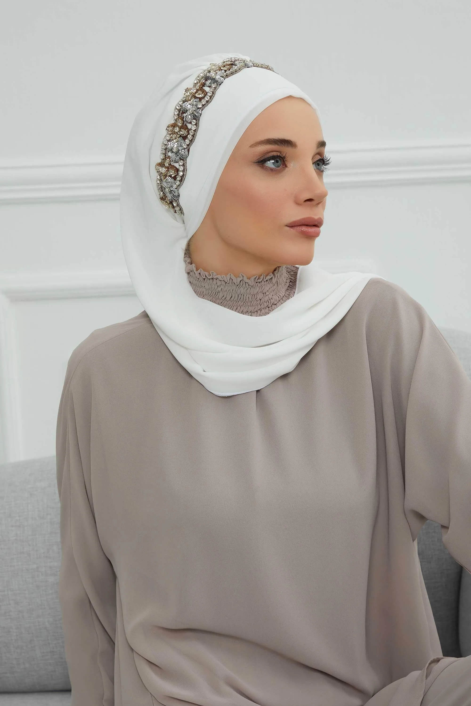 Glamorous Chiffon Instant Turban with Gold & Silver Embellishments, Wedding Instant Turban with Sparkling Headband for Special Events,HT-101