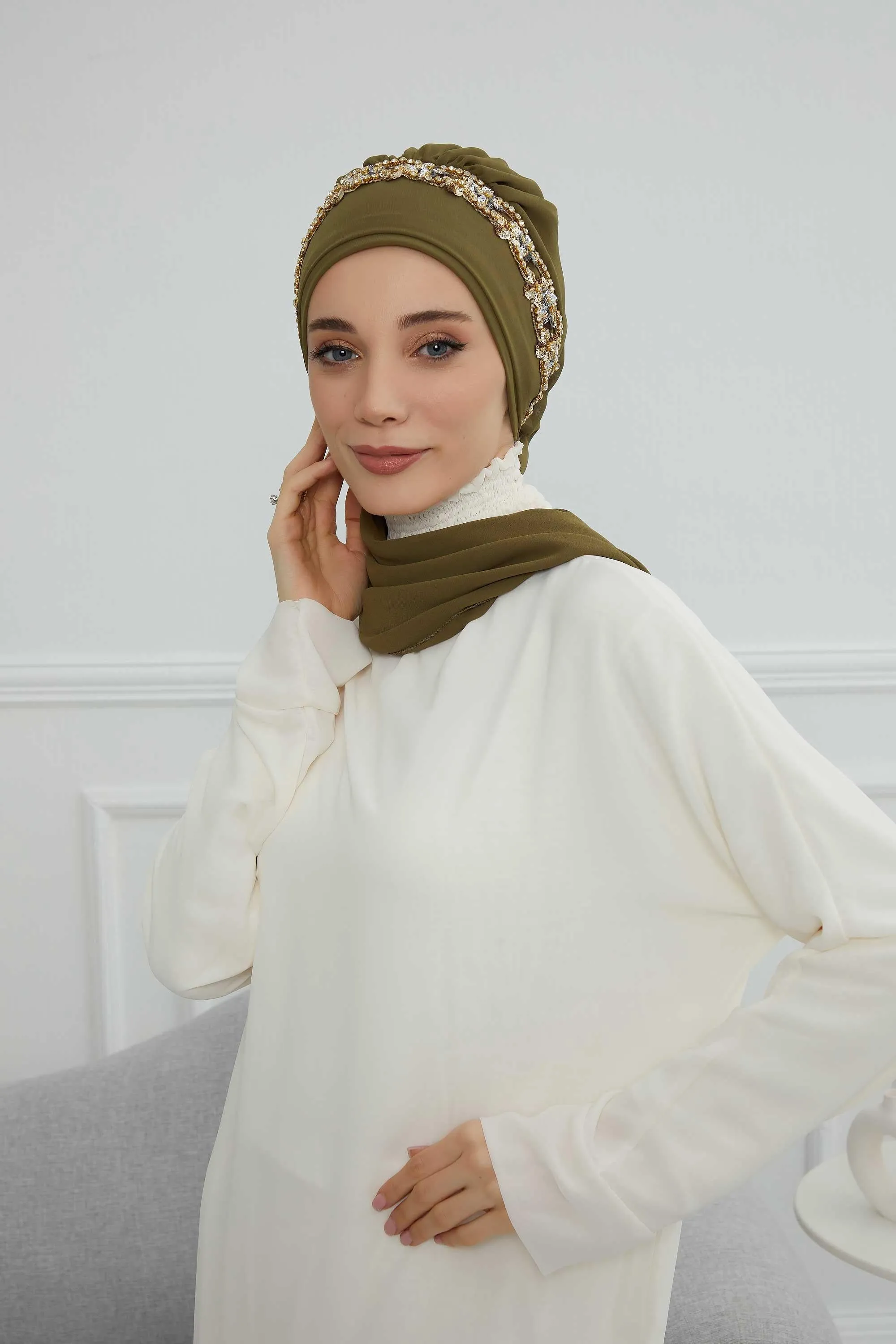 Glamorous Chiffon Instant Turban with Gold & Silver Embellishments, Wedding Instant Turban with Sparkling Headband for Special Events,HT-101