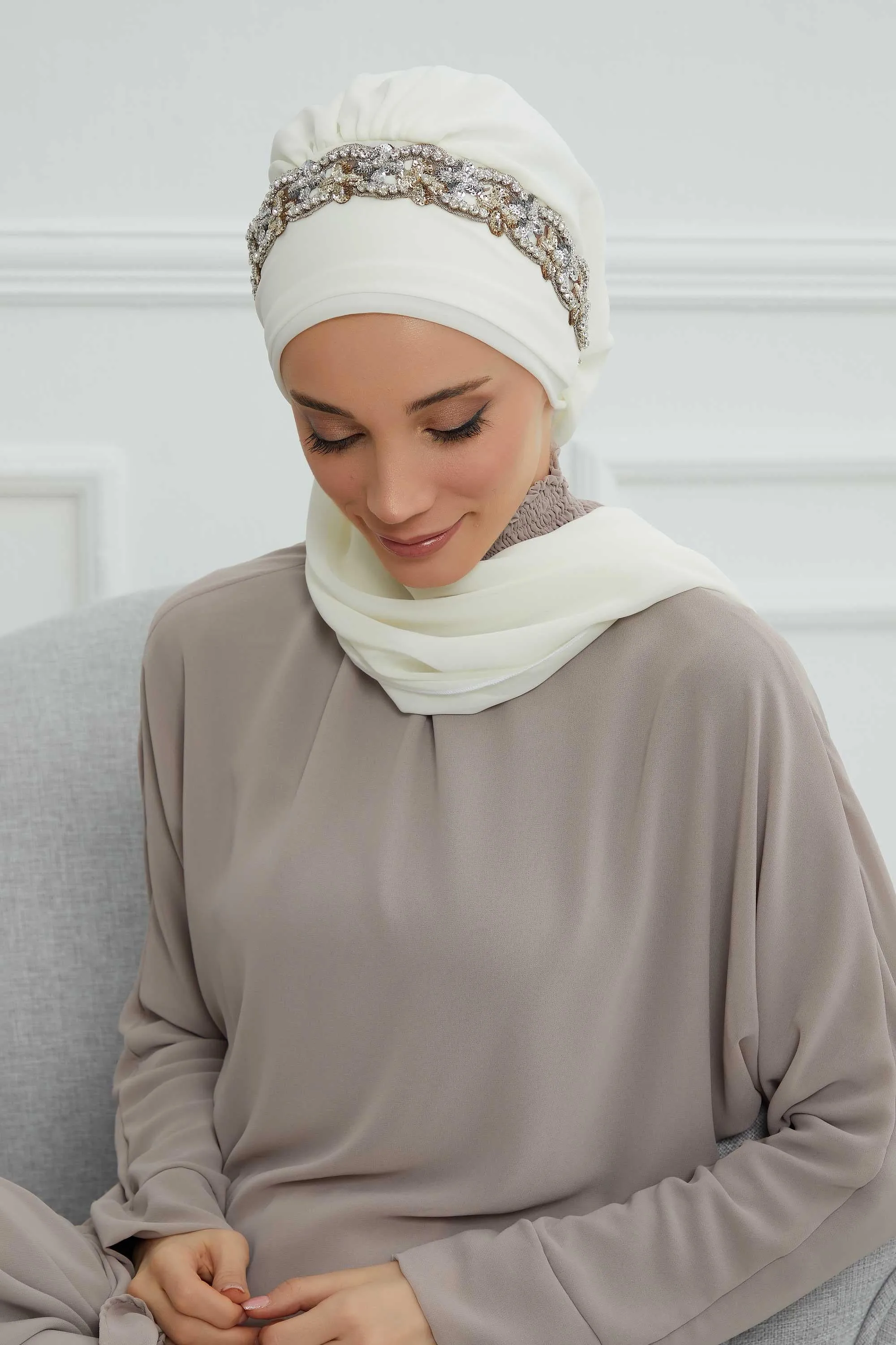 Glamorous Chiffon Instant Turban with Gold & Silver Embellishments, Wedding Instant Turban with Sparkling Headband for Special Events,HT-101
