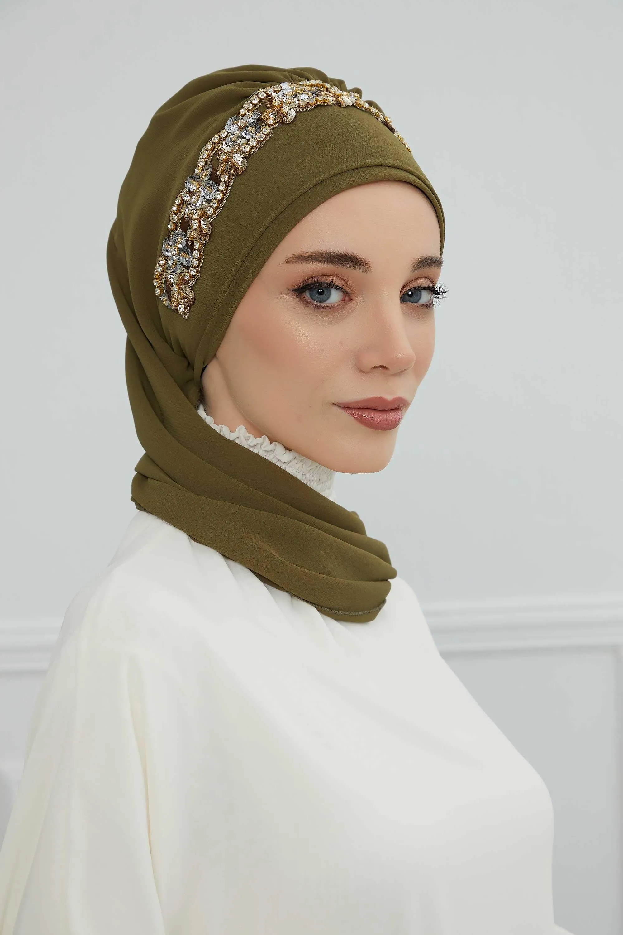Glamorous Chiffon Instant Turban with Gold & Silver Embellishments, Wedding Instant Turban with Sparkling Headband for Special Events,HT-101