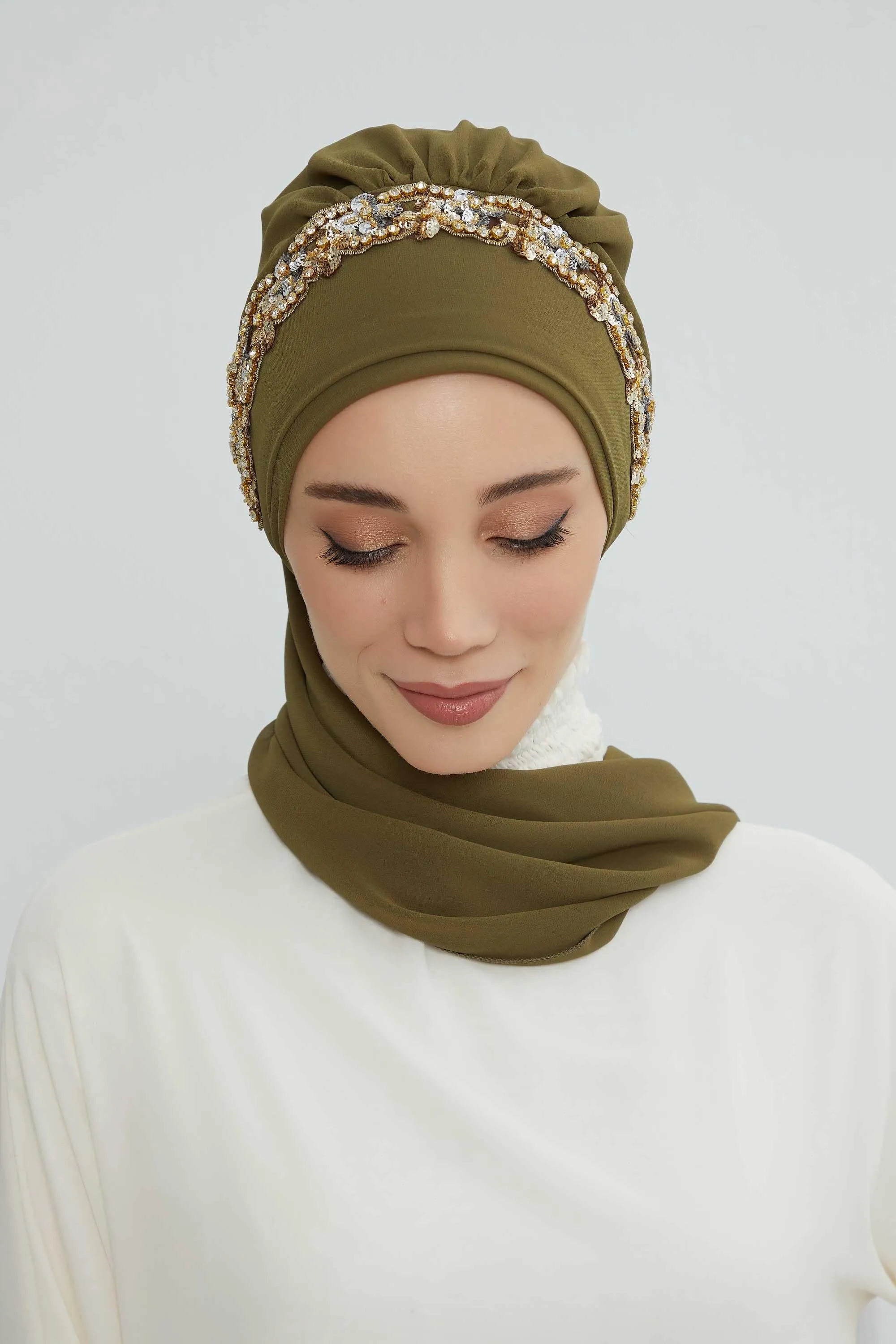 Glamorous Chiffon Instant Turban with Gold & Silver Embellishments, Wedding Instant Turban with Sparkling Headband for Special Events,HT-101