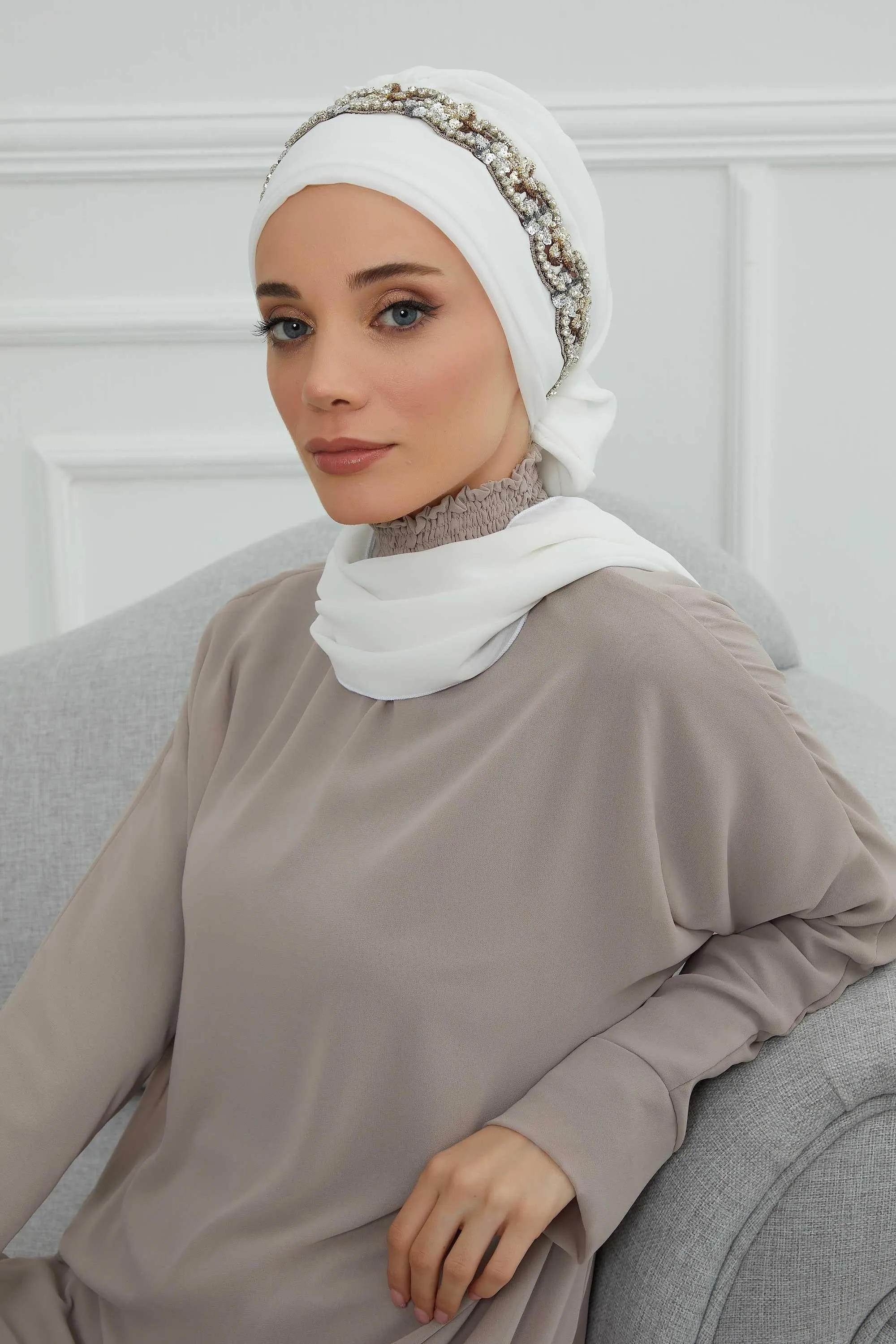 Glamorous Chiffon Instant Turban with Gold & Silver Embellishments, Wedding Instant Turban with Sparkling Headband for Special Events,HT-101