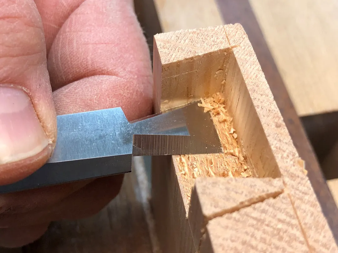 Rob Cosman's IBC Half-Blind Chisel: 5/8 inch