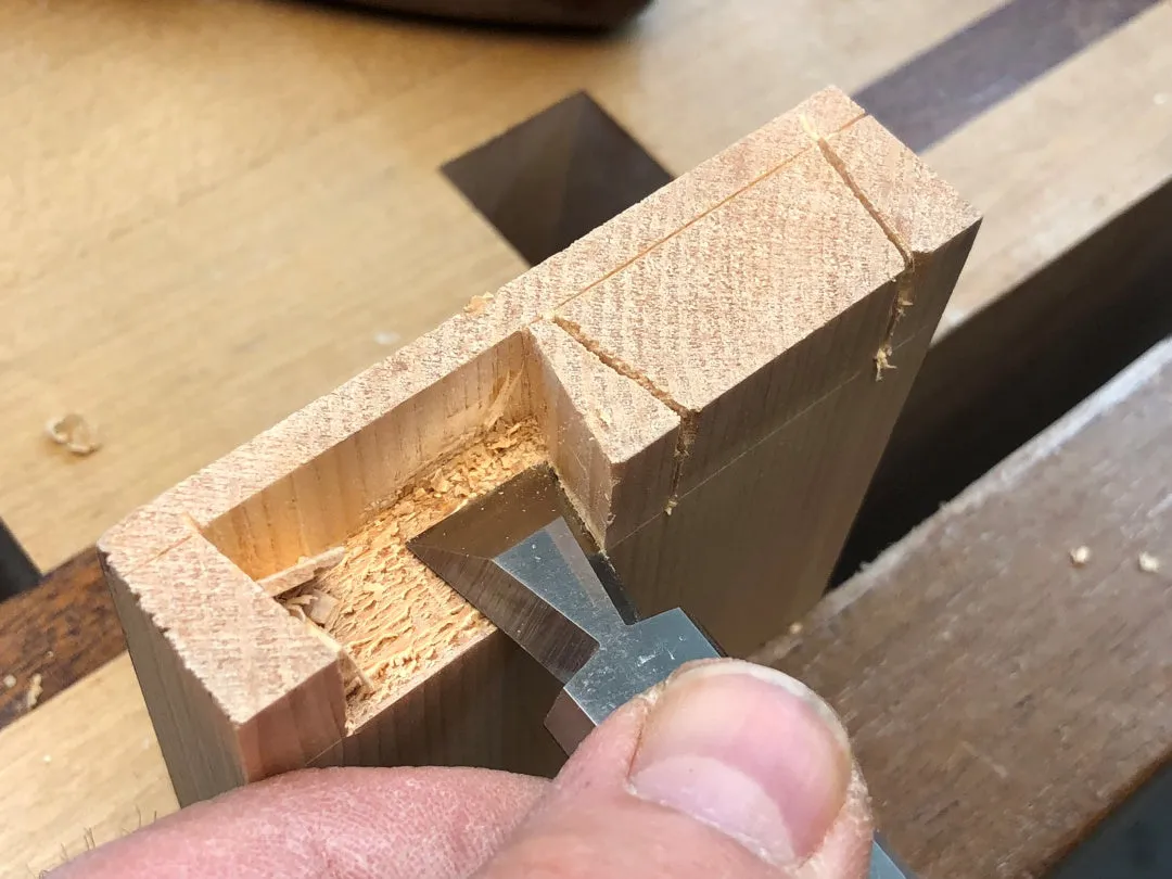 Rob Cosman's IBC Half-Blind Chisel: 5/8 inch