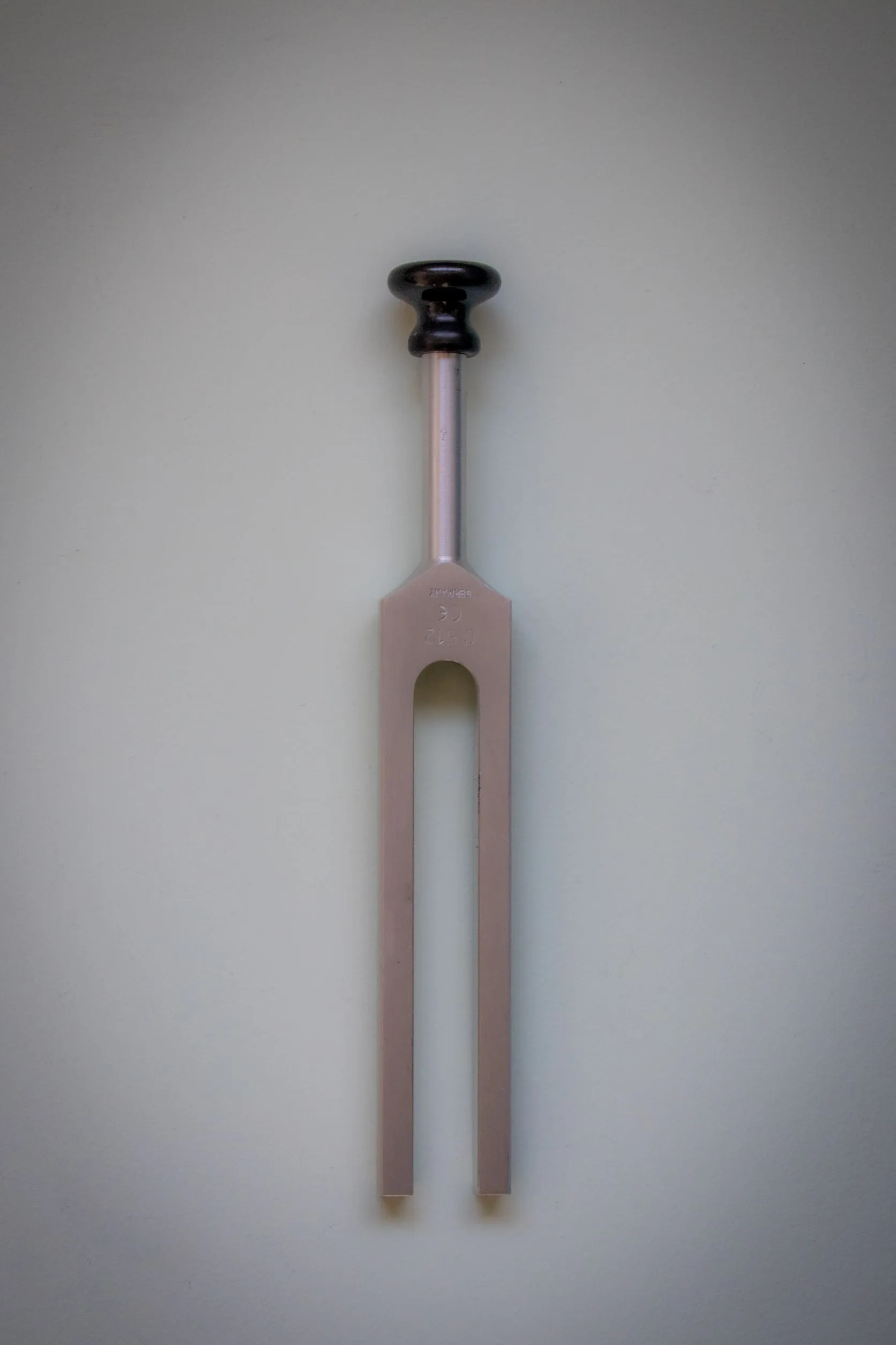 Tuning Fork C512 with foot (no weights)